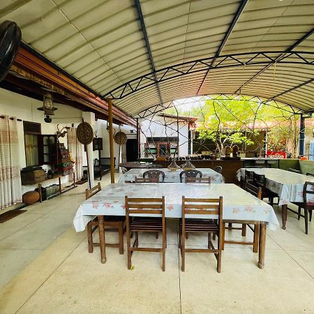 Mangala Lodge Курунегала Екстериор снимка